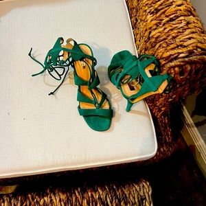 Schutz Green Sandals size 6